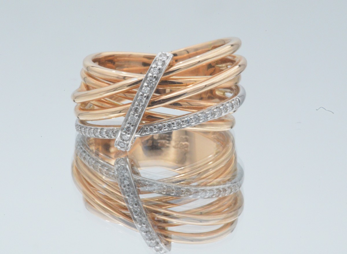  Roségold-Ring mit Brillantbesatz